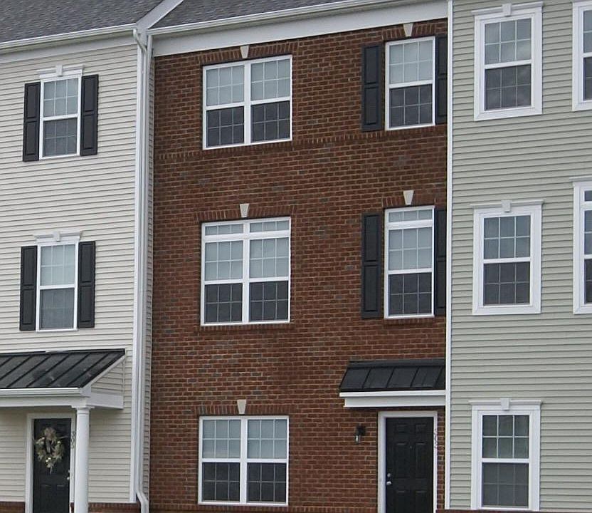 1st image of 311 S Parkway Dr