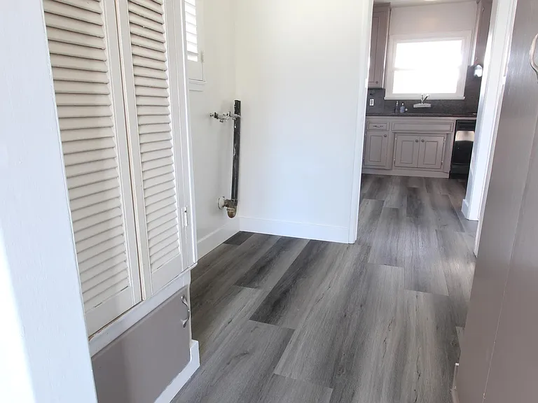 8028 Paso Robles Ave — Photo 15