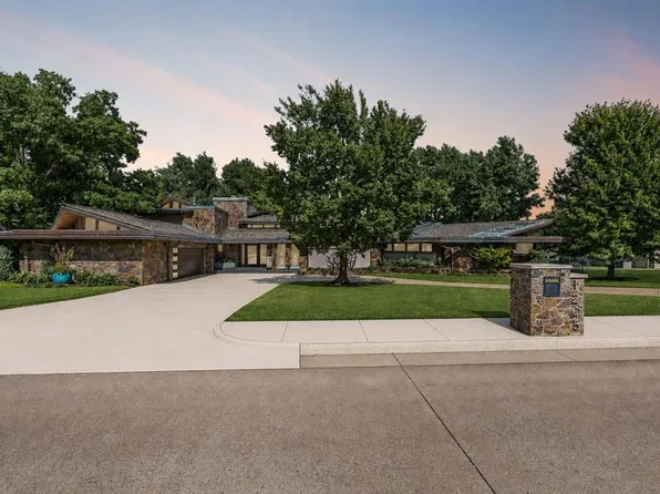 1205 Oak Tree Dr, Edmond, OK 73025