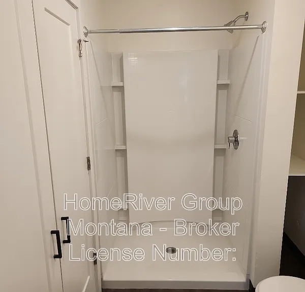 320 Clay St #206 — Photo 7