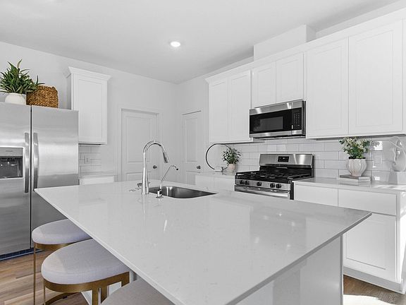 5th image of 7702 Smooth Valley Ct