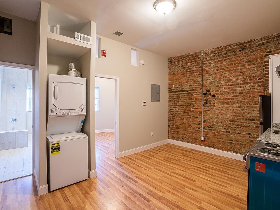 1st image of 1126 E Passyunk Ave Unit 3