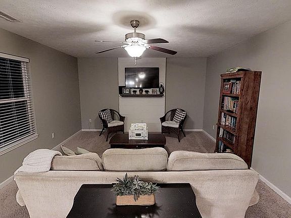 5th image of 6341 W Oxford Ln