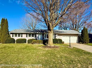 7520 Williamsburg Rd, Lansing, MI 48917