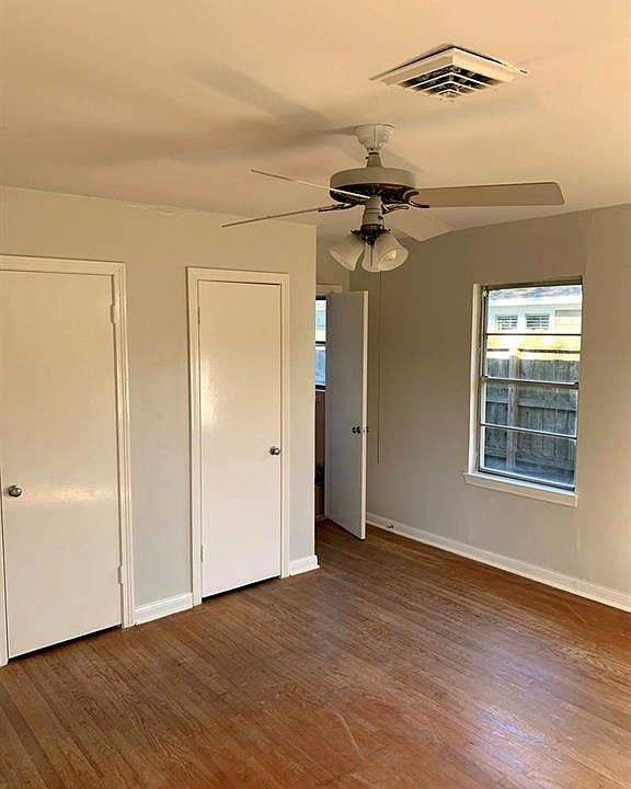 1st image of 3111 Broadmead Dr