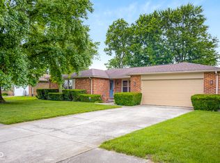 3235 Flintwood Dr, Columbus, IN 47203