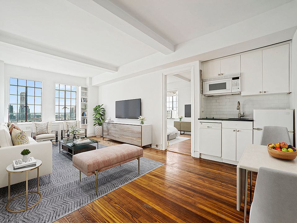 1st image of 5 Tudor City Pl APT 1025