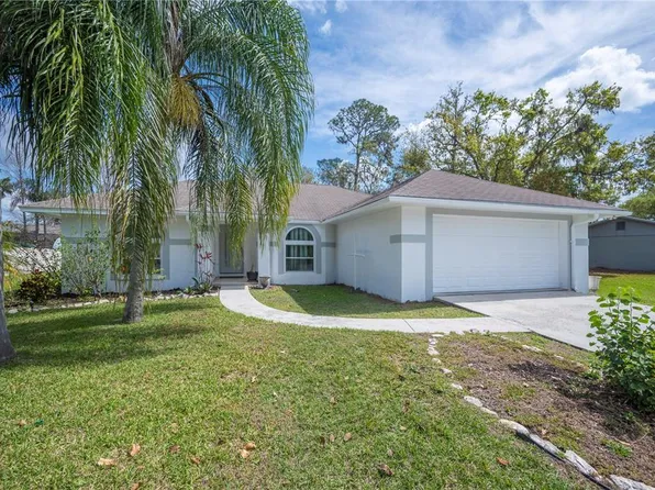 2601 Savannah Dr, Plant City, FL 33563