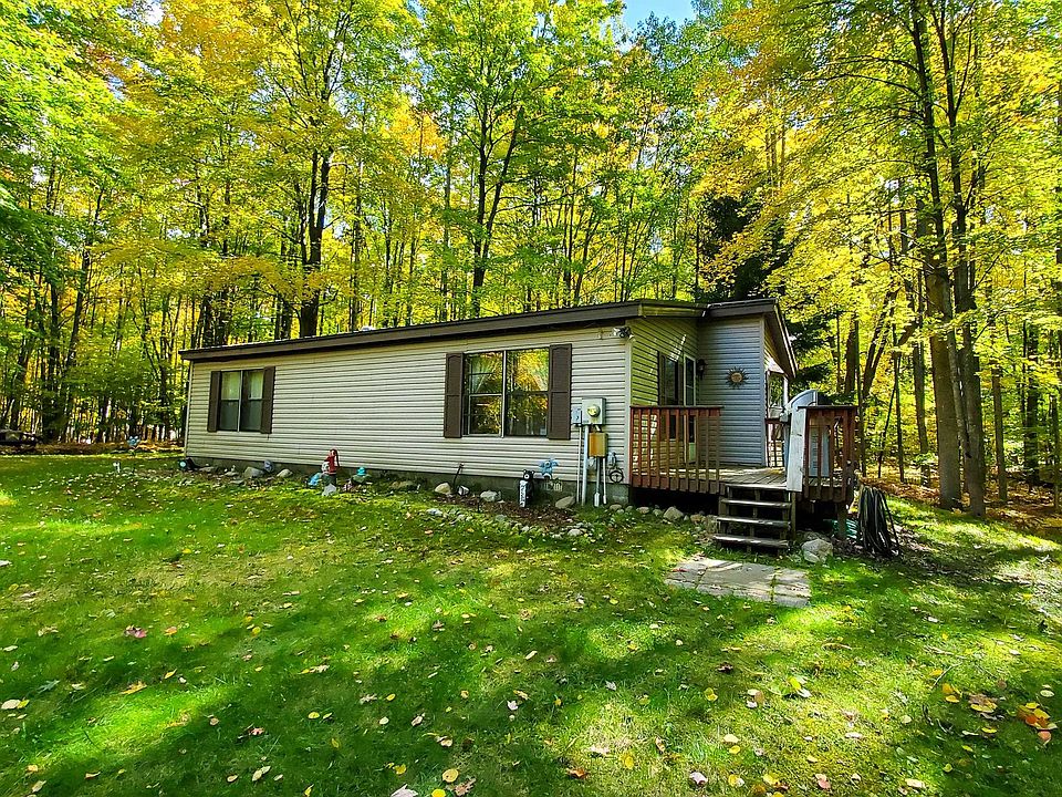 2741 White Birch Ln, Farwell, MI 48622 Zillow