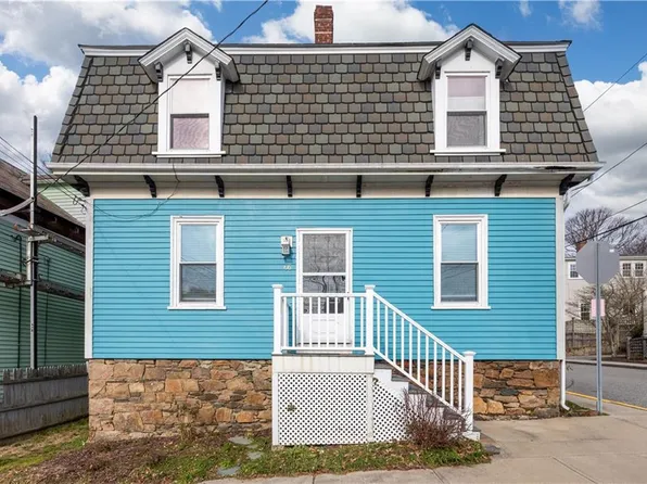 66 Pope St, Newport, RI 02840