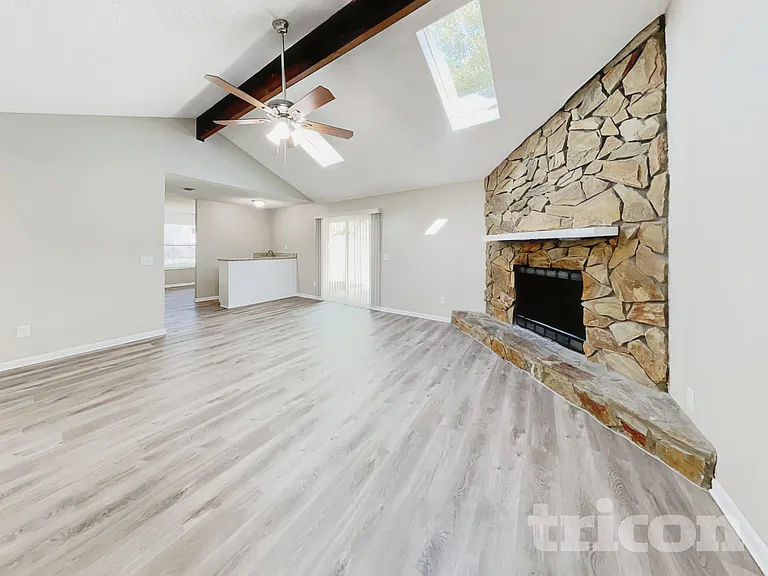 10672 Parliament Pl — Photo 3