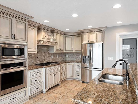5th image of 99809 E Michelle Dr