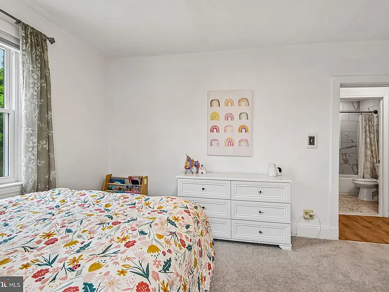 105 Dinsmore Ave — Photo 25