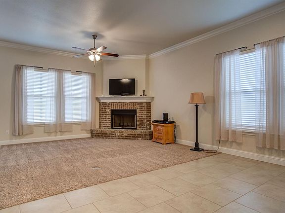 5th image of 10111 Viola Ave