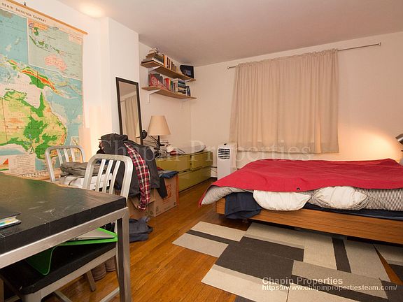 3rd image of 85 Chestnut St APT 6