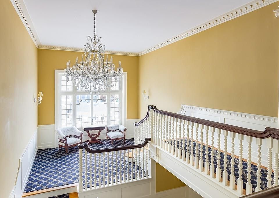 328 Essex St Salem MA Zillow