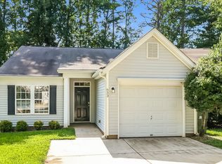 633 Tribune Dr, Charlotte, NC 28214