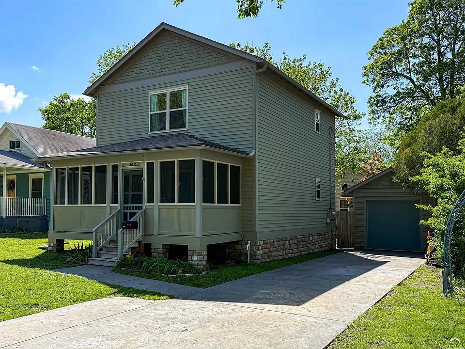 1st image of 2035 Barker Ave