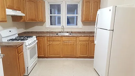 Rented by Bouklis Group