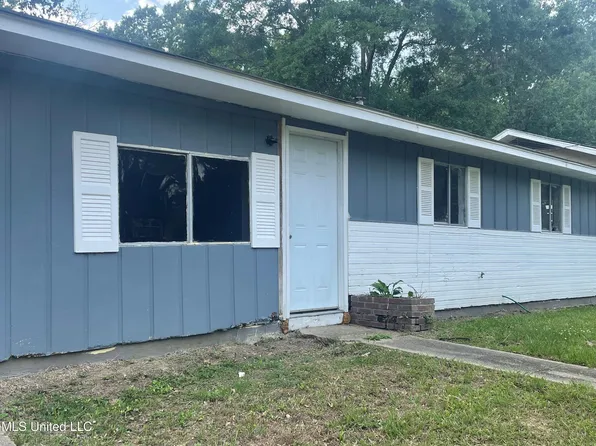 5635 Magnolia Dr, Jackson, MS 39209