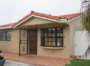 8851 NW 116th Ter, Hialeah Gardens, FL 33018