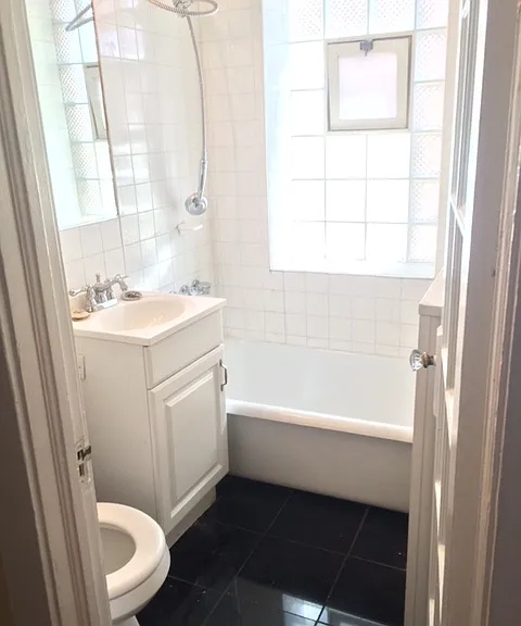 2324 N Lincoln Park W #1C — Photo 7