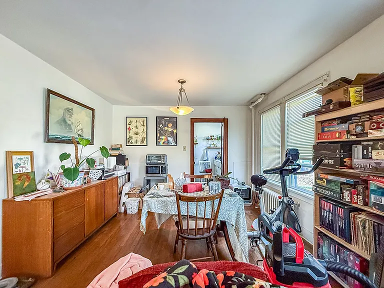 407 W Green St #2 — Photo 5
