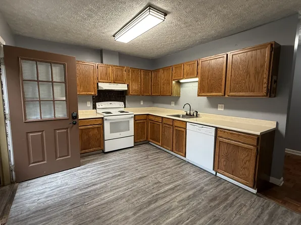 270 Alexander St #1, Rochester, NY 14607