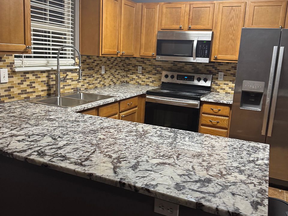 1st image of 4008 W 26th Ter
