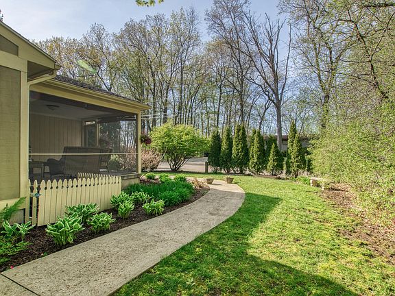 4th image of 340 Shottery Dr SE