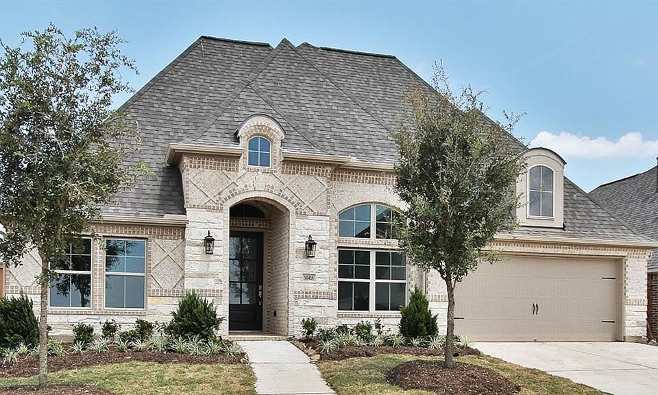 1st image of 30418 Myrtle Oak Dr