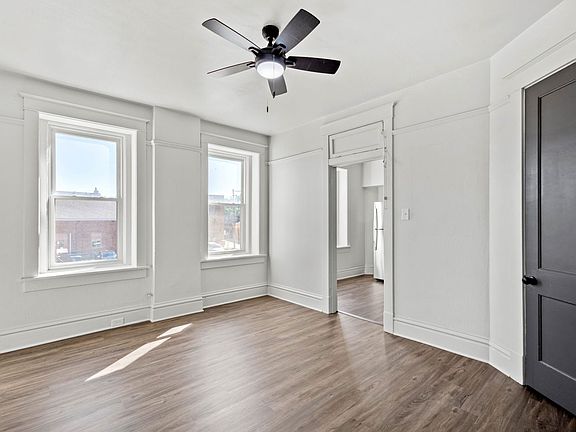 3rd image of 6 E Pike St APT 2