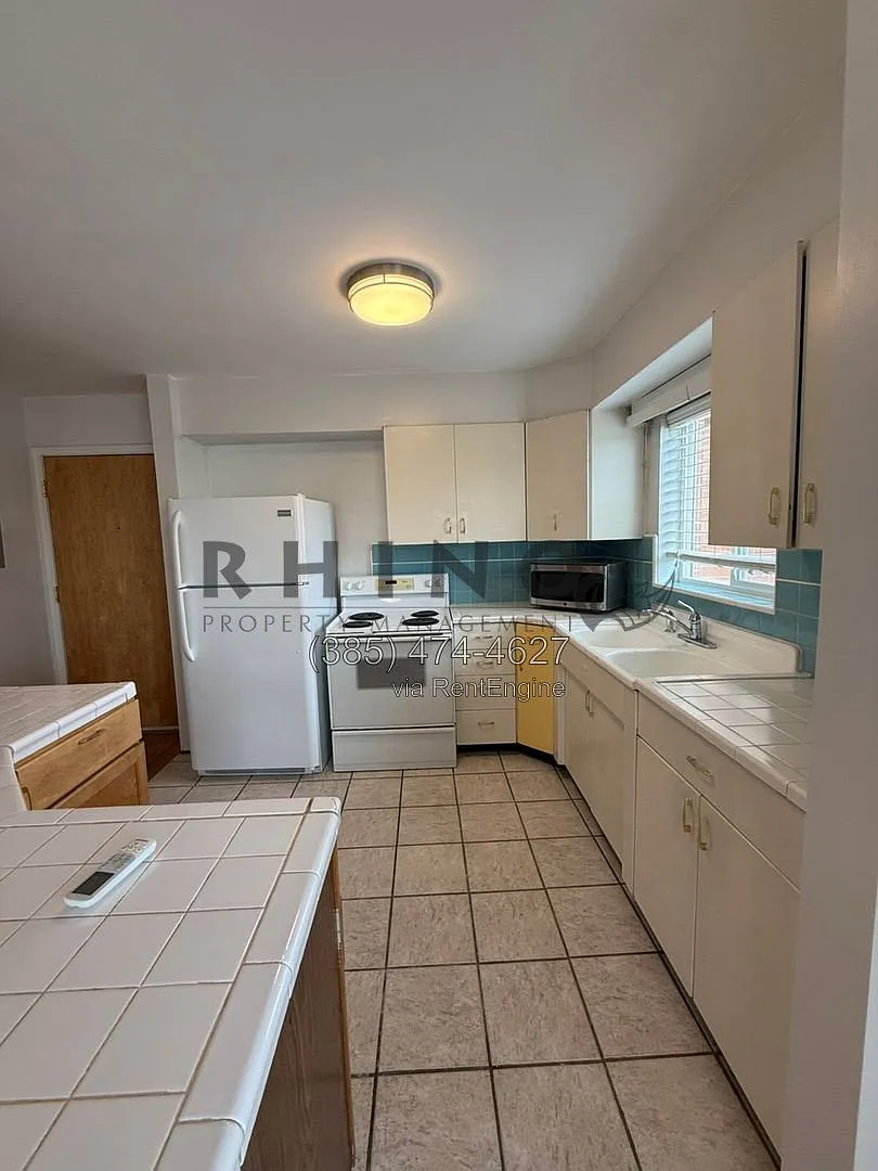 2 bed, 1.0 bath, 870 sqft, $1,199 — Photo 1