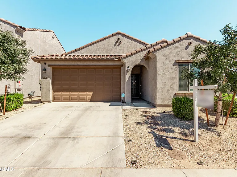 11204 W Mobile Ln — Photo 1