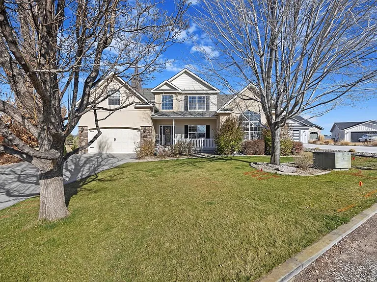 116 Doral Dr — Photo 1