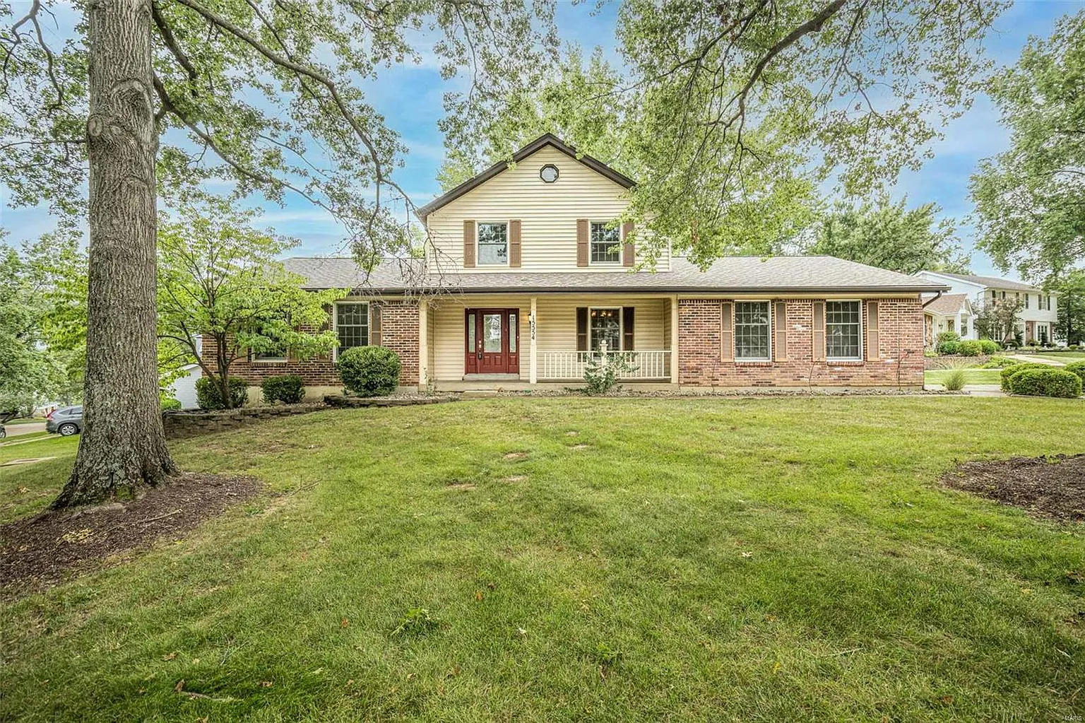 15554 Clover Ridge Dr photo 1