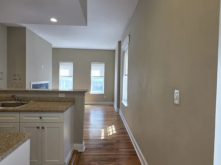 1114 Pine St #2 — Photo 12