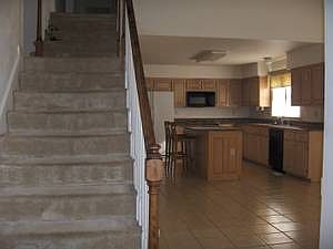 4th image of 1704 Hurlingham Ct