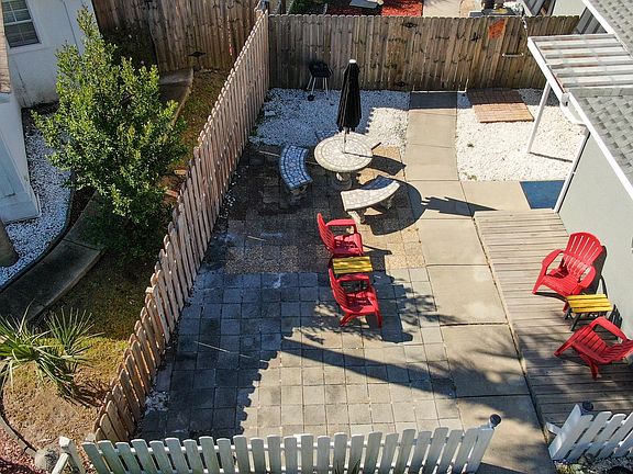 4th image of 315 Nautilus St APT A