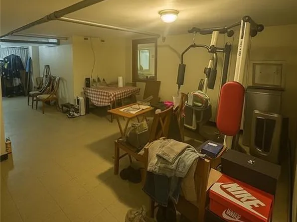 693 Georgia Avenue image 21 of 31