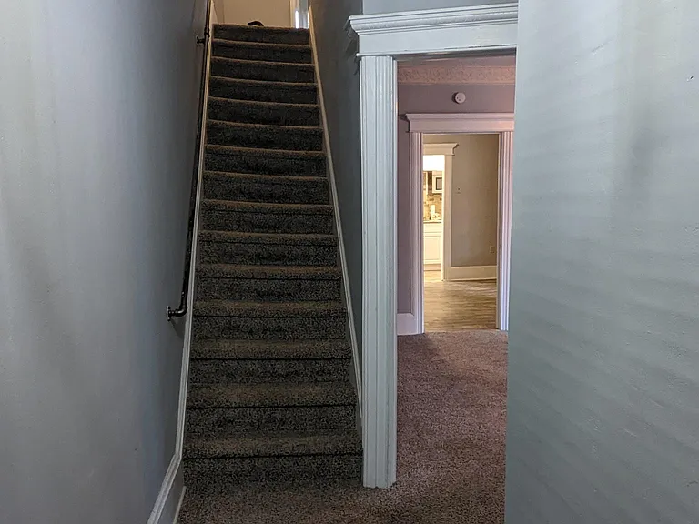 315 N Heller Ave — Photo 9