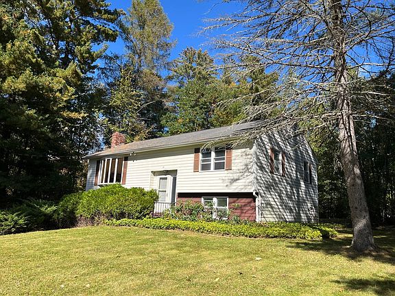 2nd image of 10 Douglas Dr