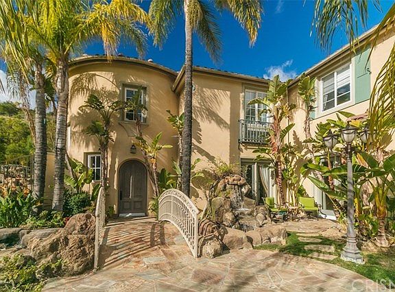 2nd image of 26572 Mont Calabasas Dr