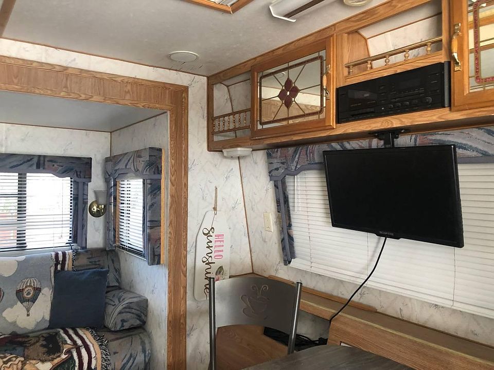 2nd image of 15801 Sierra Hwy #1