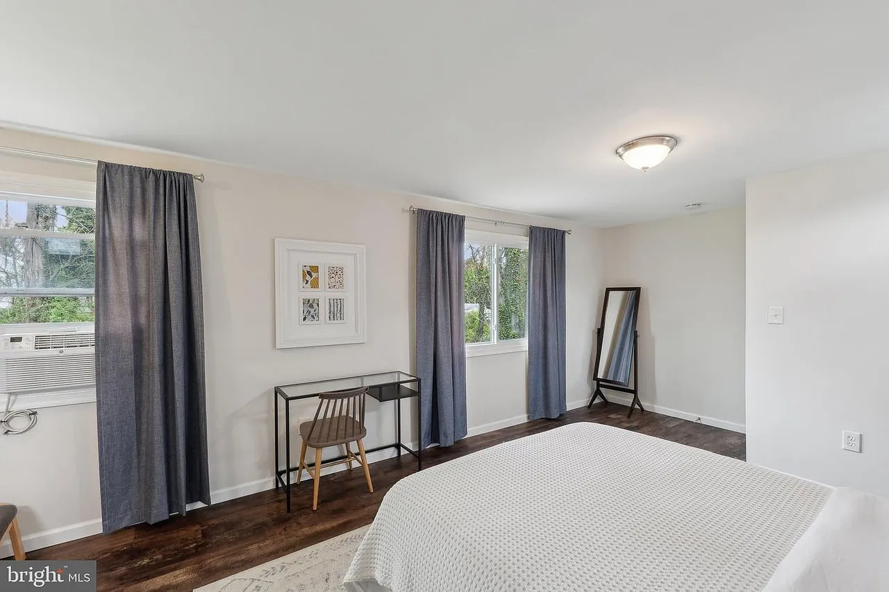 3 bed, 936 sqft, $1,200 — Photo 4