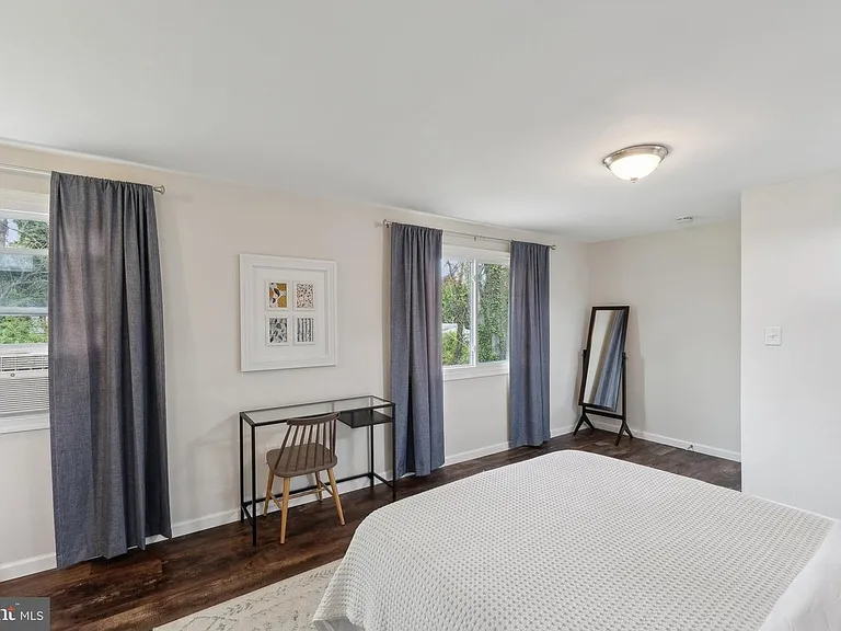 520 Crabb Ave #C — Photo 4