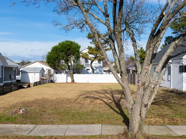 303 Laurel St, Rehoboth Beach, DE 19971