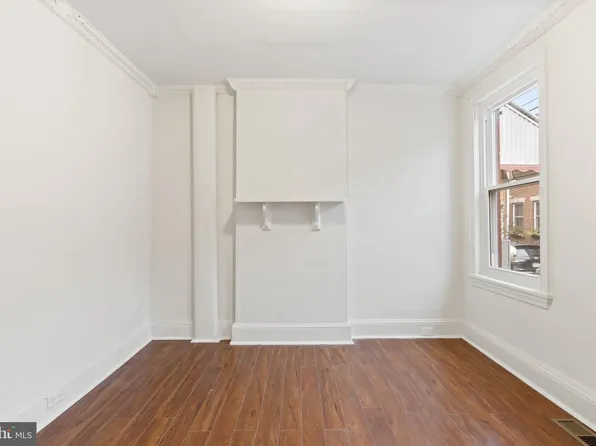 725 S Smedley St, Philadelphia, PA 19146