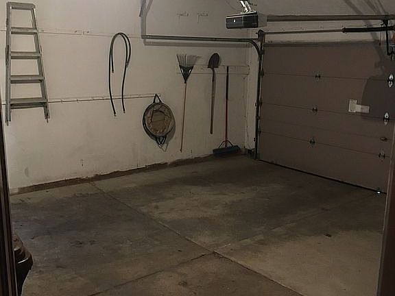 2nd image of 1577 Blairmoor Ct