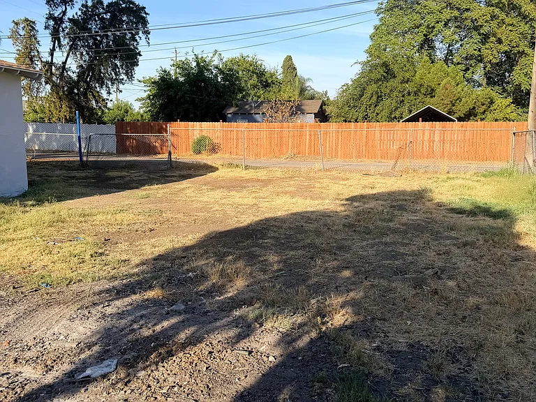 757 Mayer Ln — Photo 8
